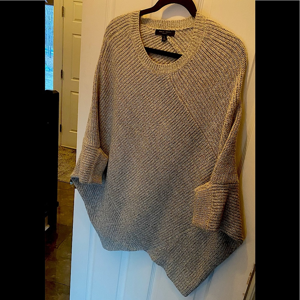 Romeo & Juliet grey sweater